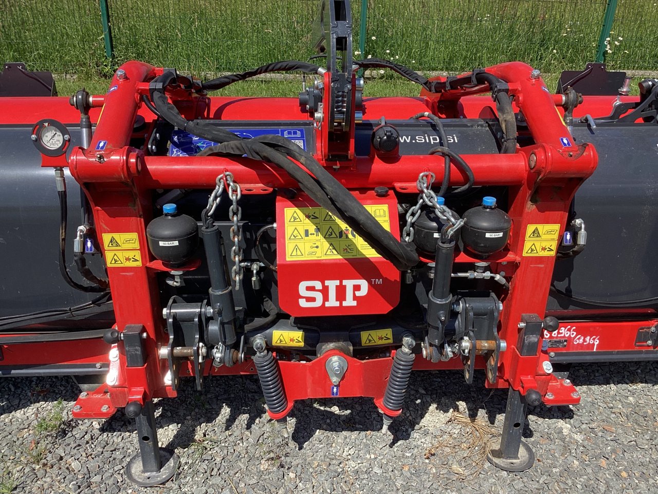 Schwader του τύπου SIP AIR 350F, Gebrauchtmaschine σε MONTAUBAN DE BRETAGNE (Φωτογραφία 10)