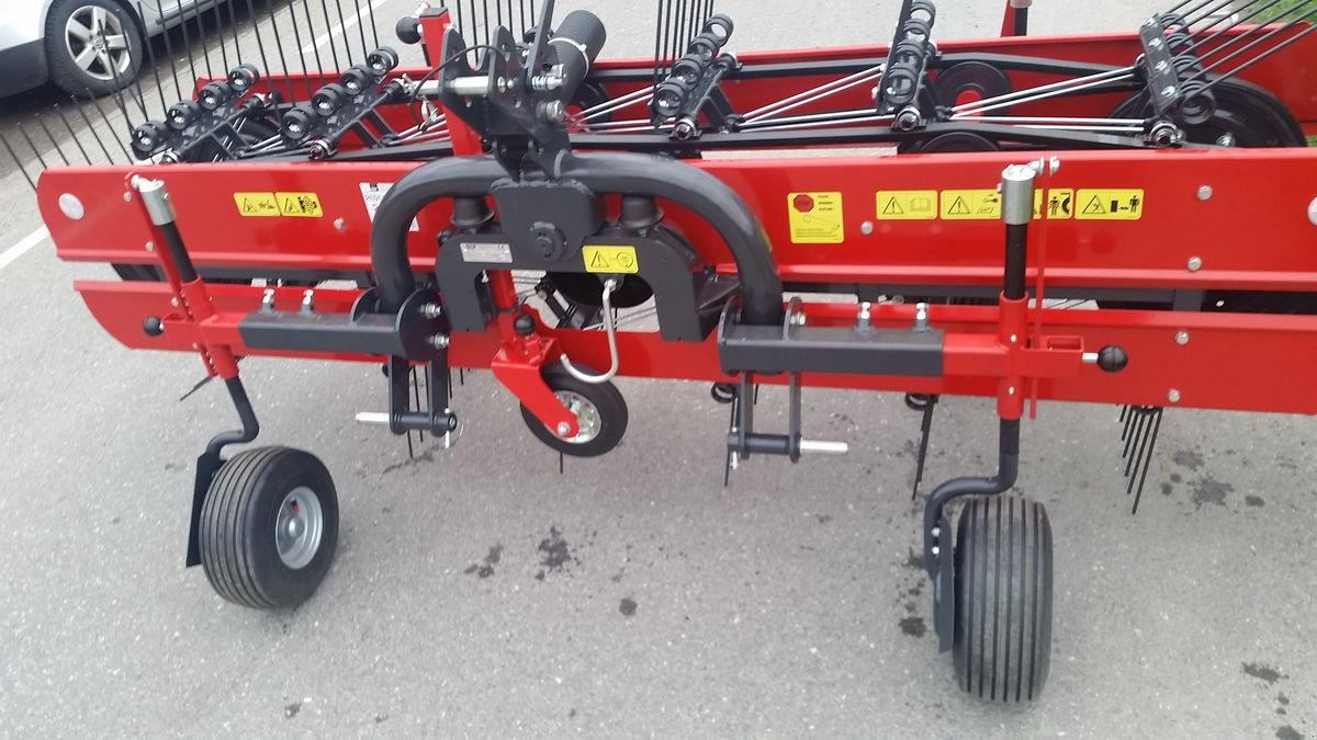 Schwader typu SIP Favorit 254/4, Neumaschine v Bezau (Obrázek 8)