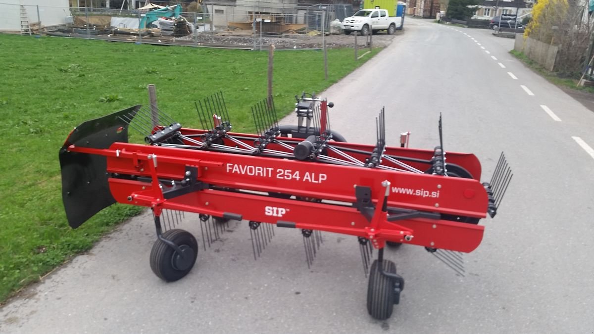 Schwader typu SIP Favorit 254/4, Neumaschine v Bezau (Obrázek 1)