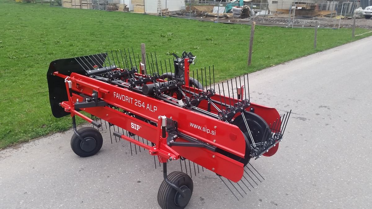 Schwader typu SIP Favorit 254/4, Neumaschine v Bezau (Obrázek 3)