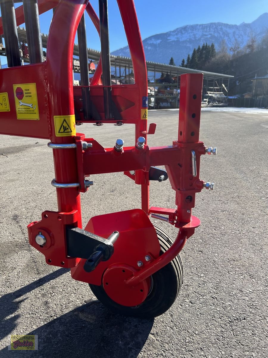 Schwader of the type SIP Star 300/8 ALP, Neumaschine in Kötschach (Picture 22)