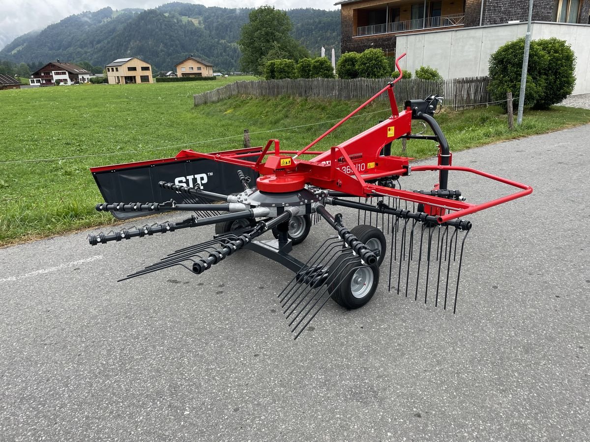 Schwader des Typs SIP Star 360/10, Neumaschine in Bezau (Bild 7)