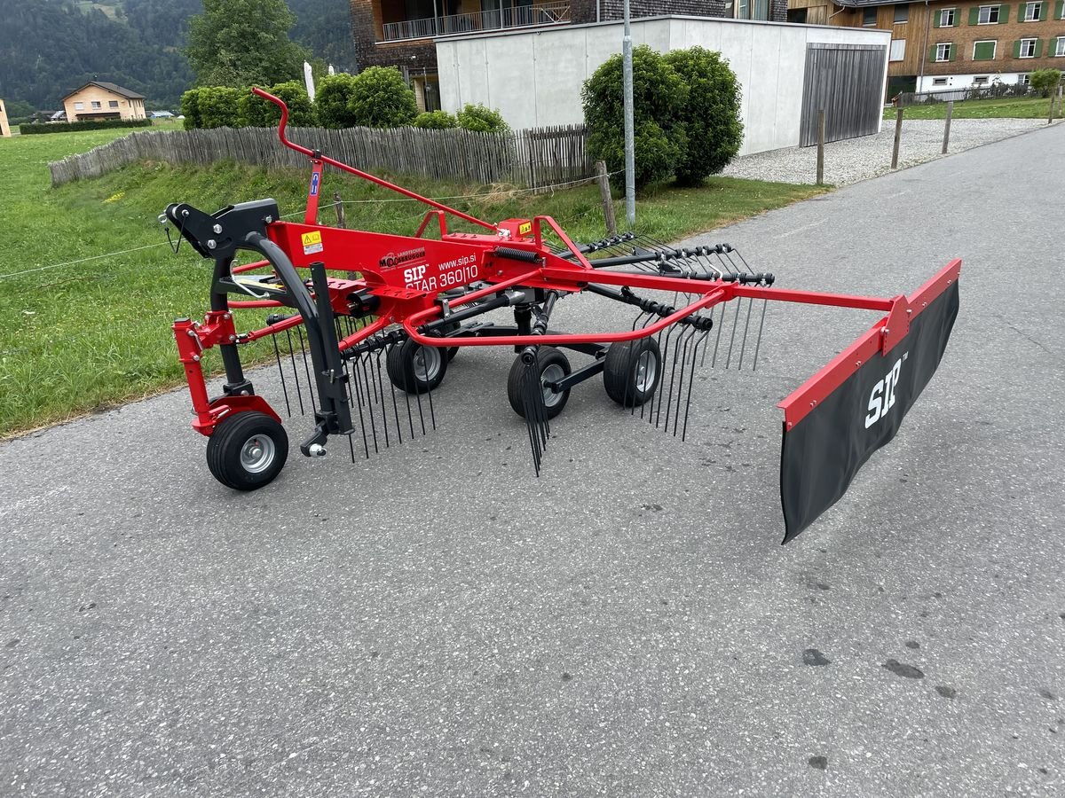 Schwader des Typs SIP Star 360/10, Neumaschine in Bezau (Bild 2)