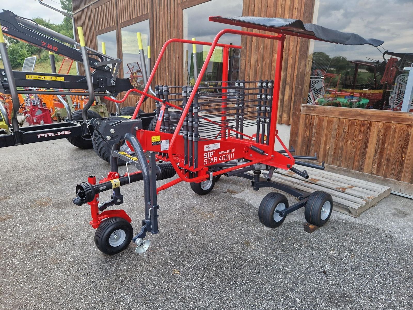 Schwader tipa SIP STAR 400/11, Neumaschine u Grünbach (Slika 1)