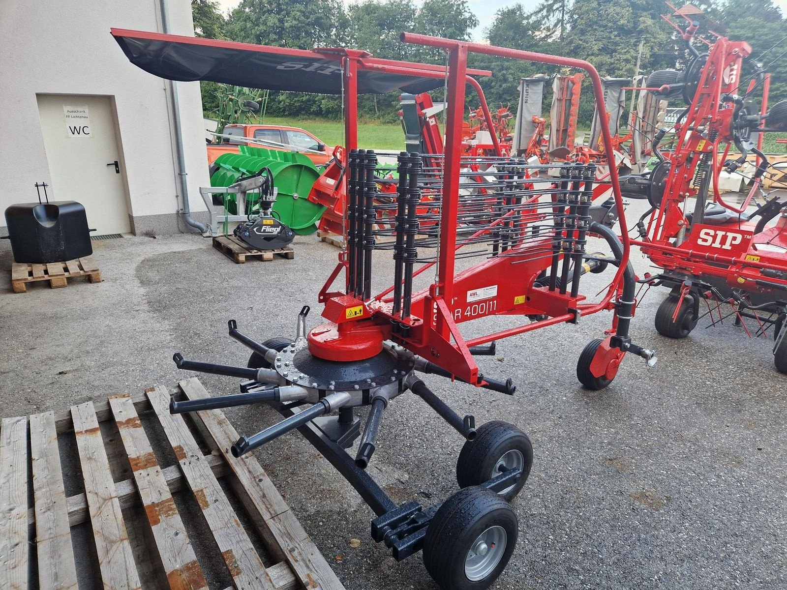 Schwader tipa SIP STAR 400/11, Neumaschine u Grünbach (Slika 3)