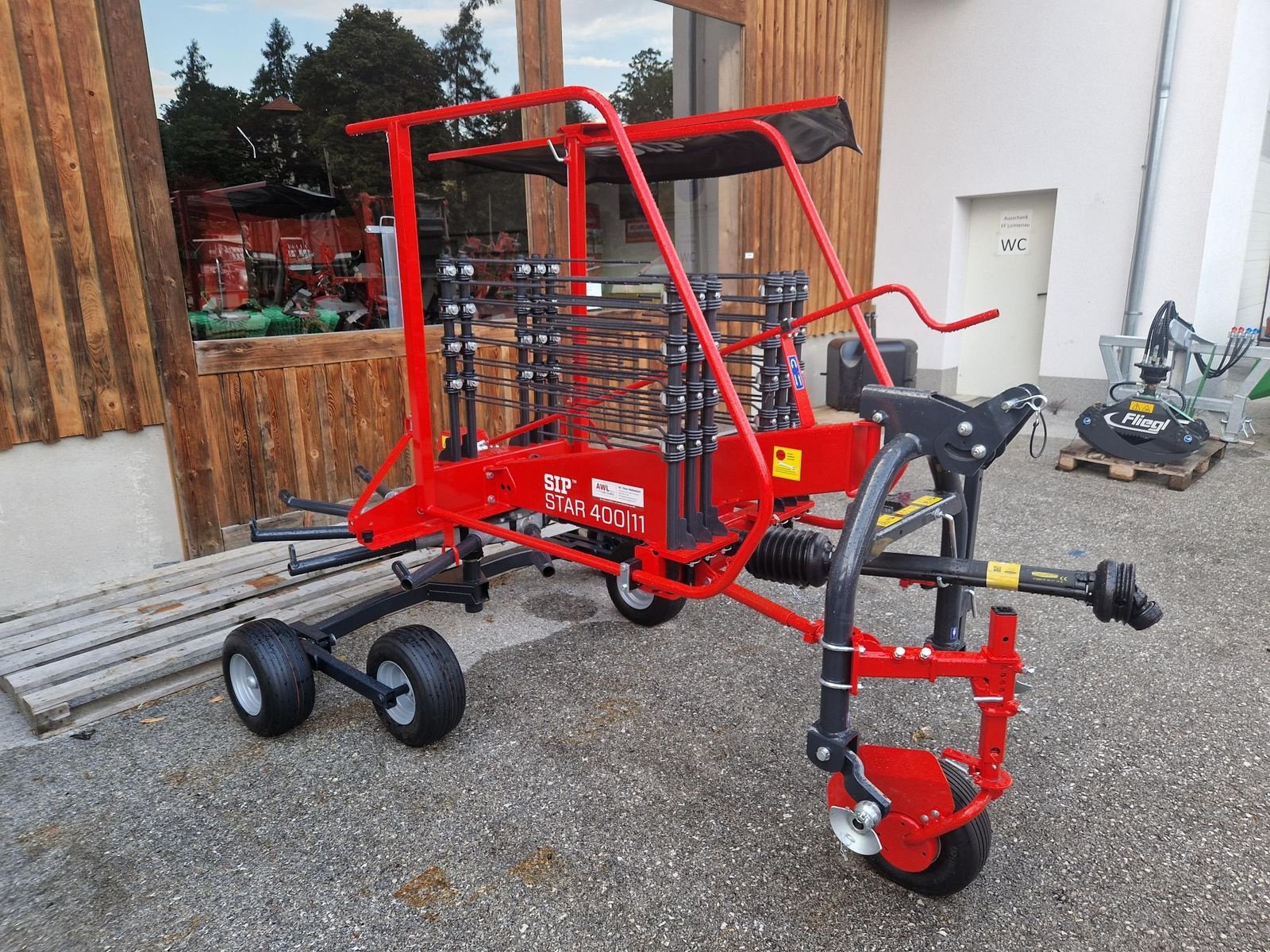 Schwader tipa SIP STAR 400/11, Neumaschine u Grünbach (Slika 2)