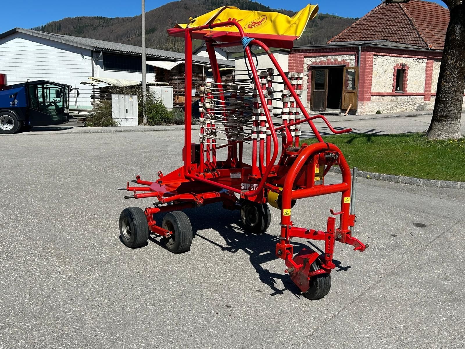 Schwader del tipo SIP Star 400, Gebrauchtmaschine en Kirchdorf (Imagen 1)