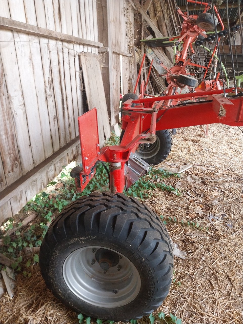 Schwader des Typs SIP STAR 850 /26 T, Gebrauchtmaschine in CREZANCY EN SANCERRE (Bild 5)