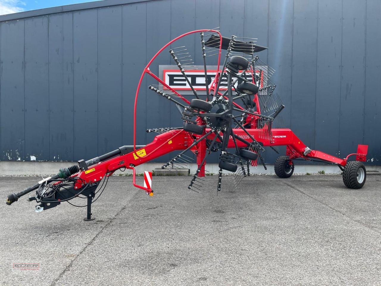 Schwader des Typs SIP Star R 860/26 TS H, Vorführmaschine in Tuntenhausen (Bild 1)