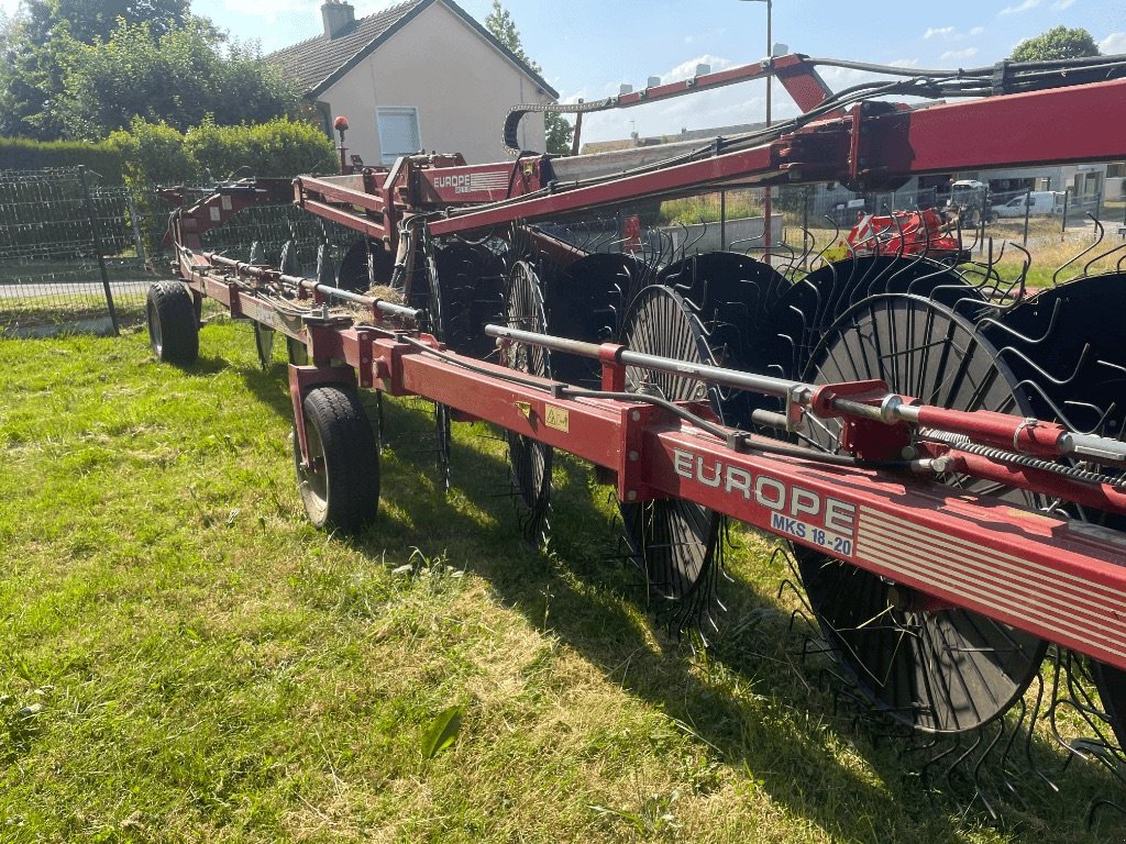 Schwader del tipo Sitrex MKS 18 20, Gebrauchtmaschine In CORMENON (Immagine 2)