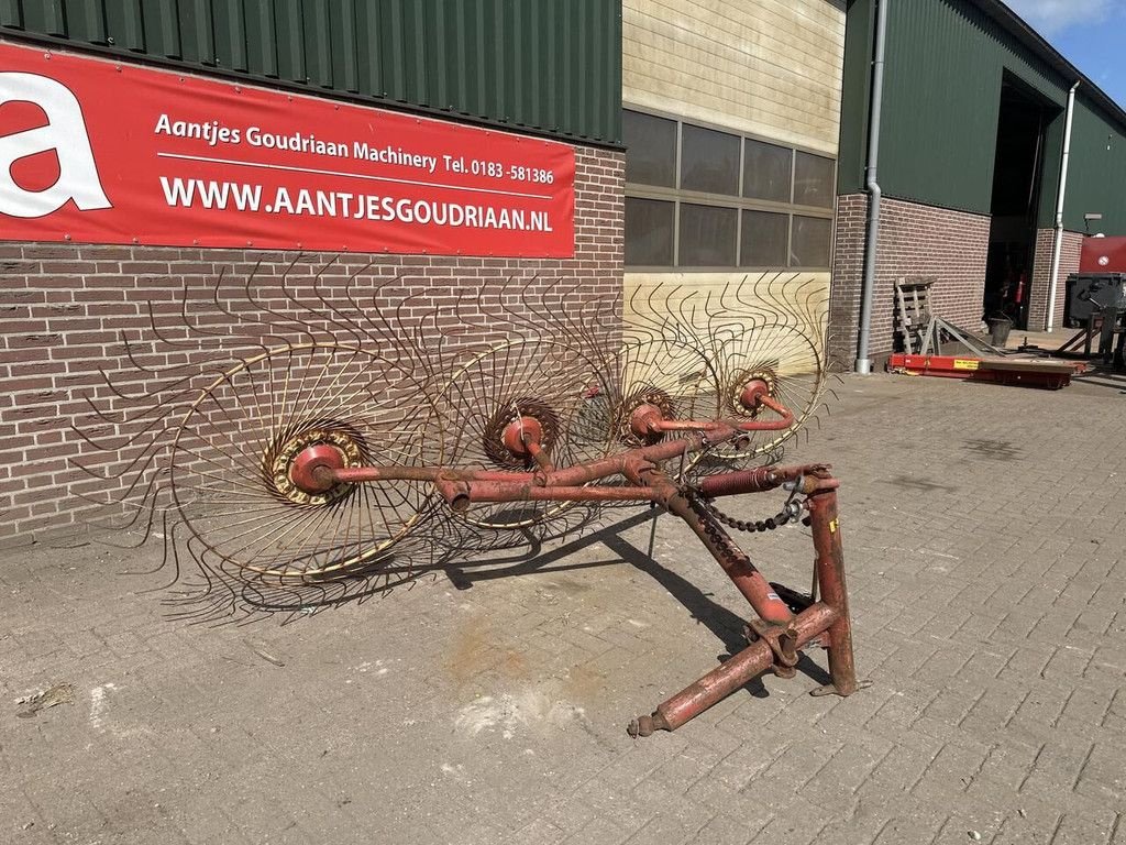 Schwader del tipo Sonstige 4 bords gedragen acrobaat - Gebruikt, Gebrauchtmaschine In Goudriaan (Immagine 3)