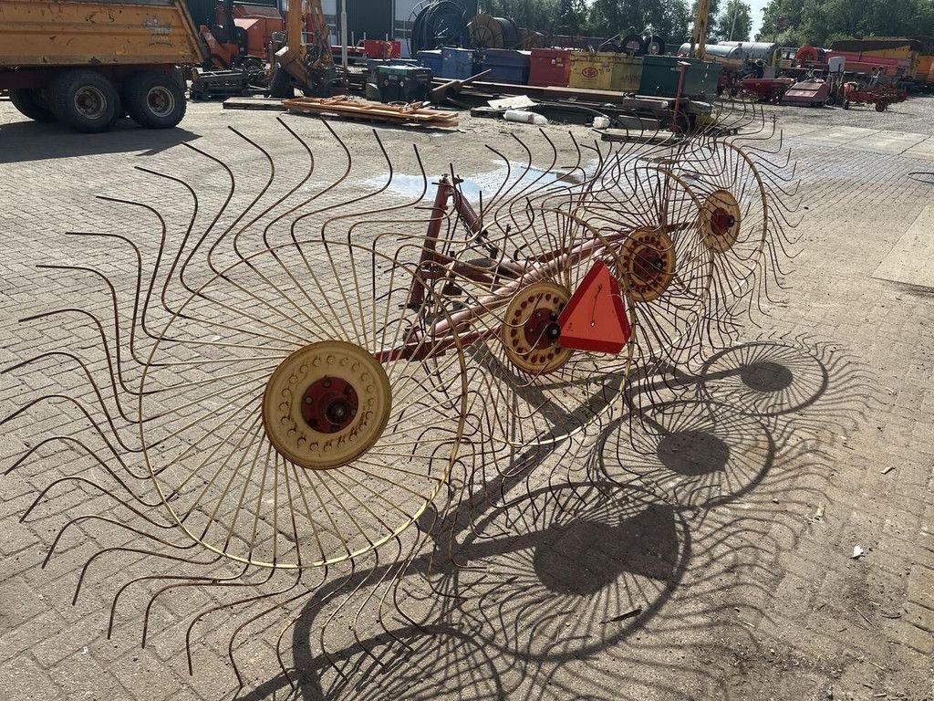 Schwader del tipo Sonstige 4 bords gedragen acrobaat - Gebruikt, Gebrauchtmaschine In Goudriaan (Immagine 4)