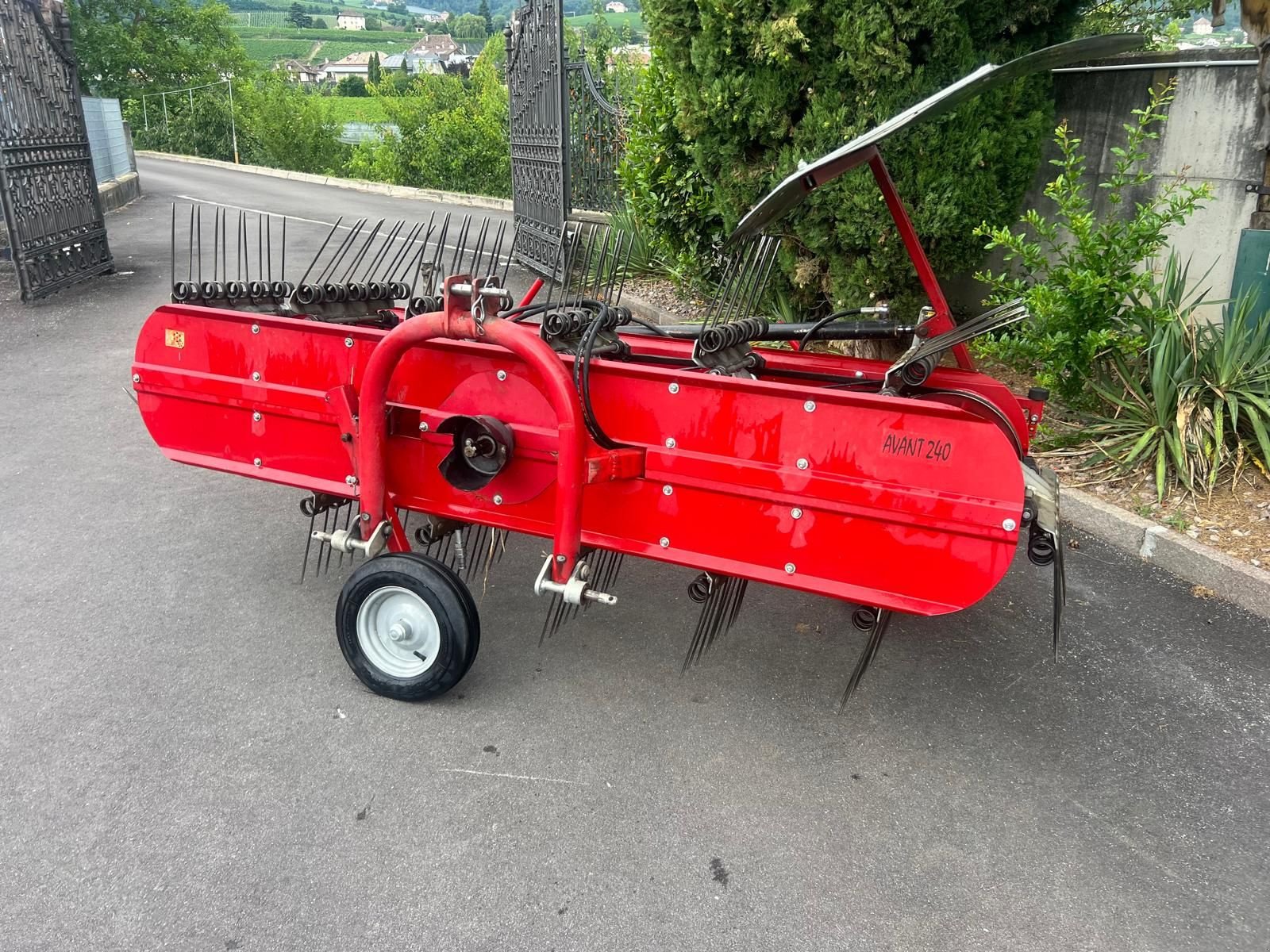 Schwader des Typs Sonstige Avant 240/5 - GZ2711, Gebrauchtmaschine in Eppan (BZ) (Bild 1)