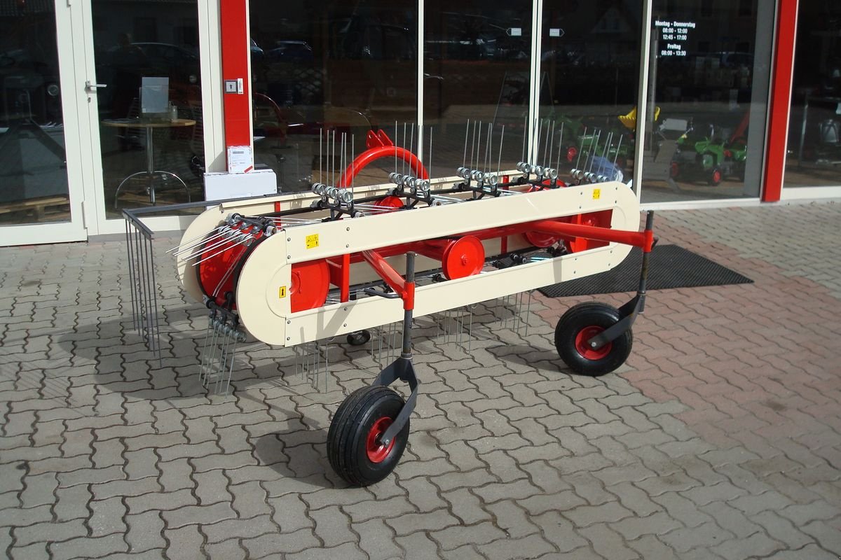 Schwader des Typs Sonstige Bandrechen 220, Neumaschine in Judenburg (Bild 1)