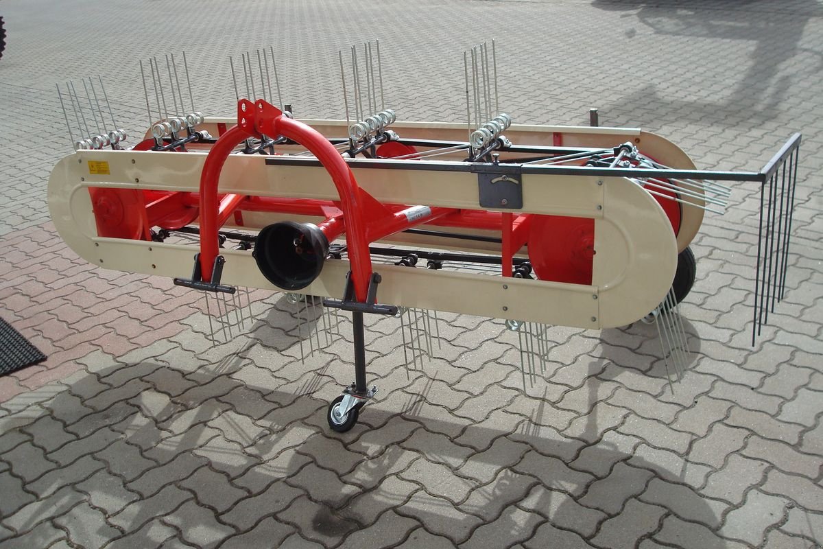 Schwader des Typs Sonstige Bandrechen 220, Neumaschine in Judenburg (Bild 5)