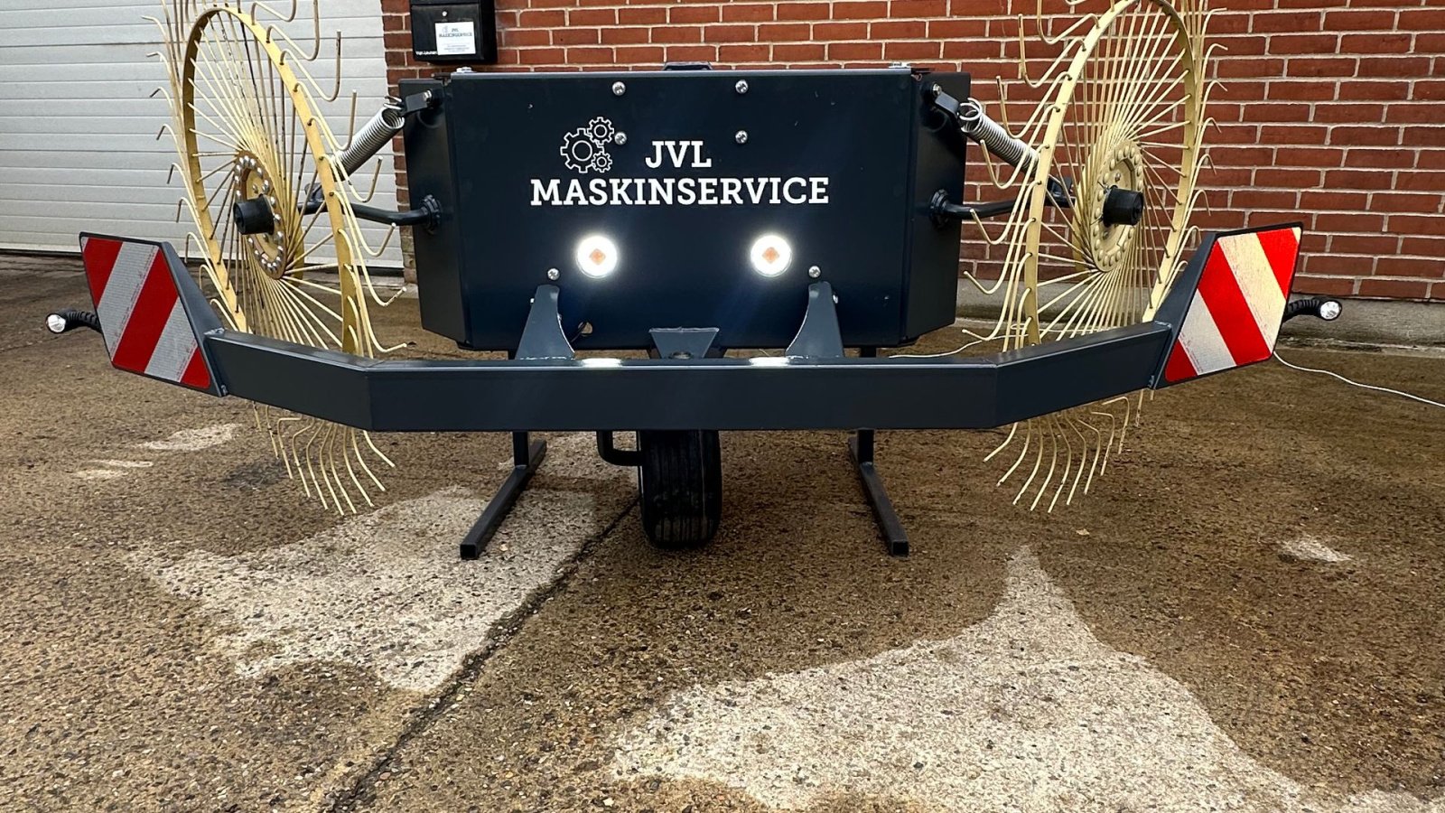 Schwader of the type Sonstige Frontrive FR-2, Gebrauchtmaschine in Ringkøbing (Picture 6)