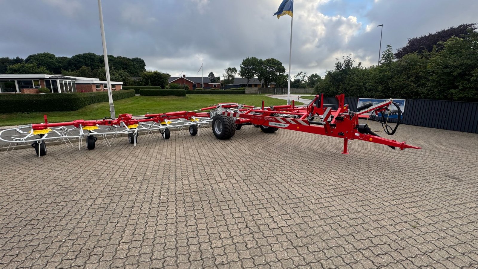 Schwader of the type Sonstige HIT HT 13120, Gebrauchtmaschine in Holstebro (Picture 2)