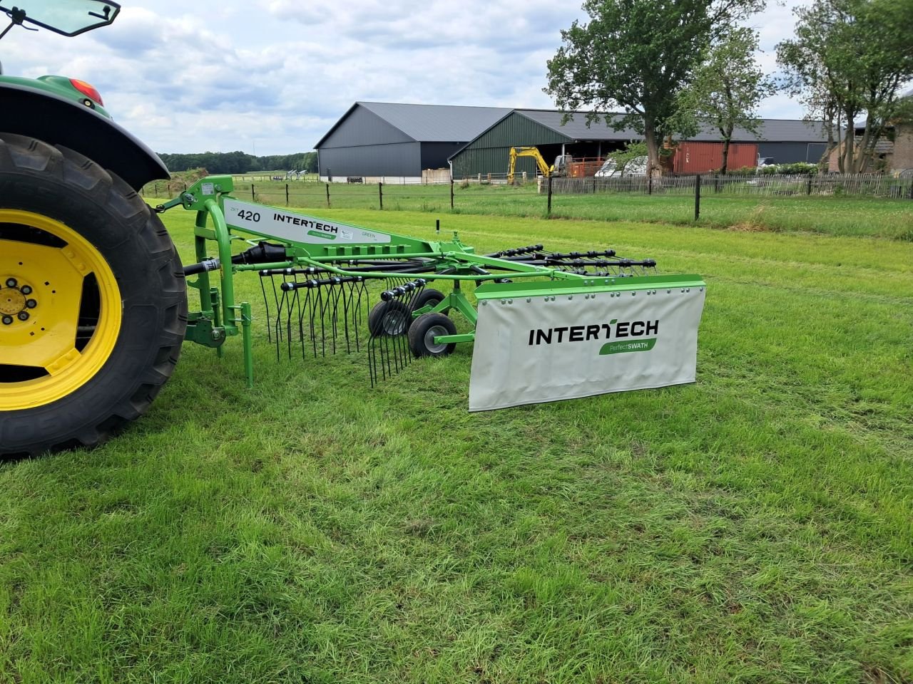 Schwader des Typs Sonstige Intertech zkt 420, Neumaschine in Dalfsen (Bild 10)