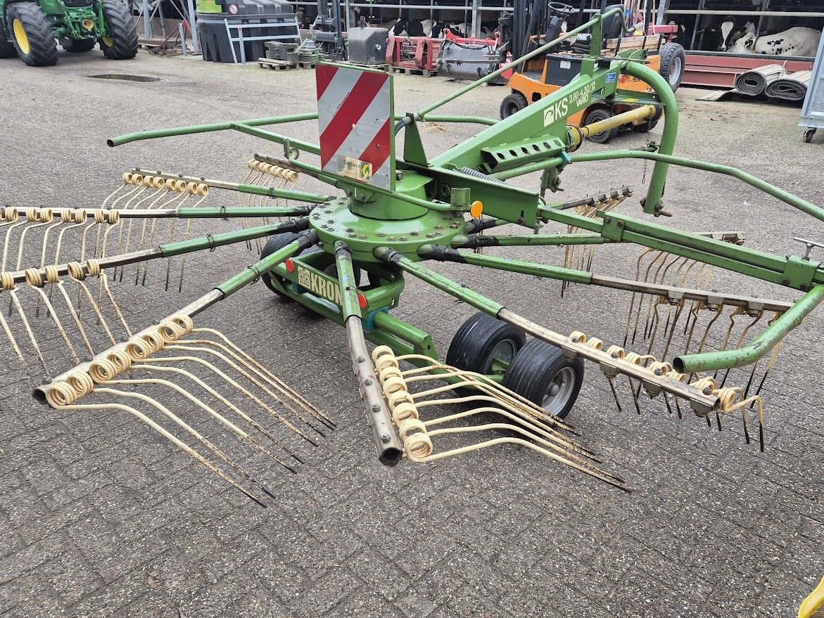 Schwader des Typs Sonstige Krone KS 380 420 380 420, Gebrauchtmaschine in Halle (Bild 4)