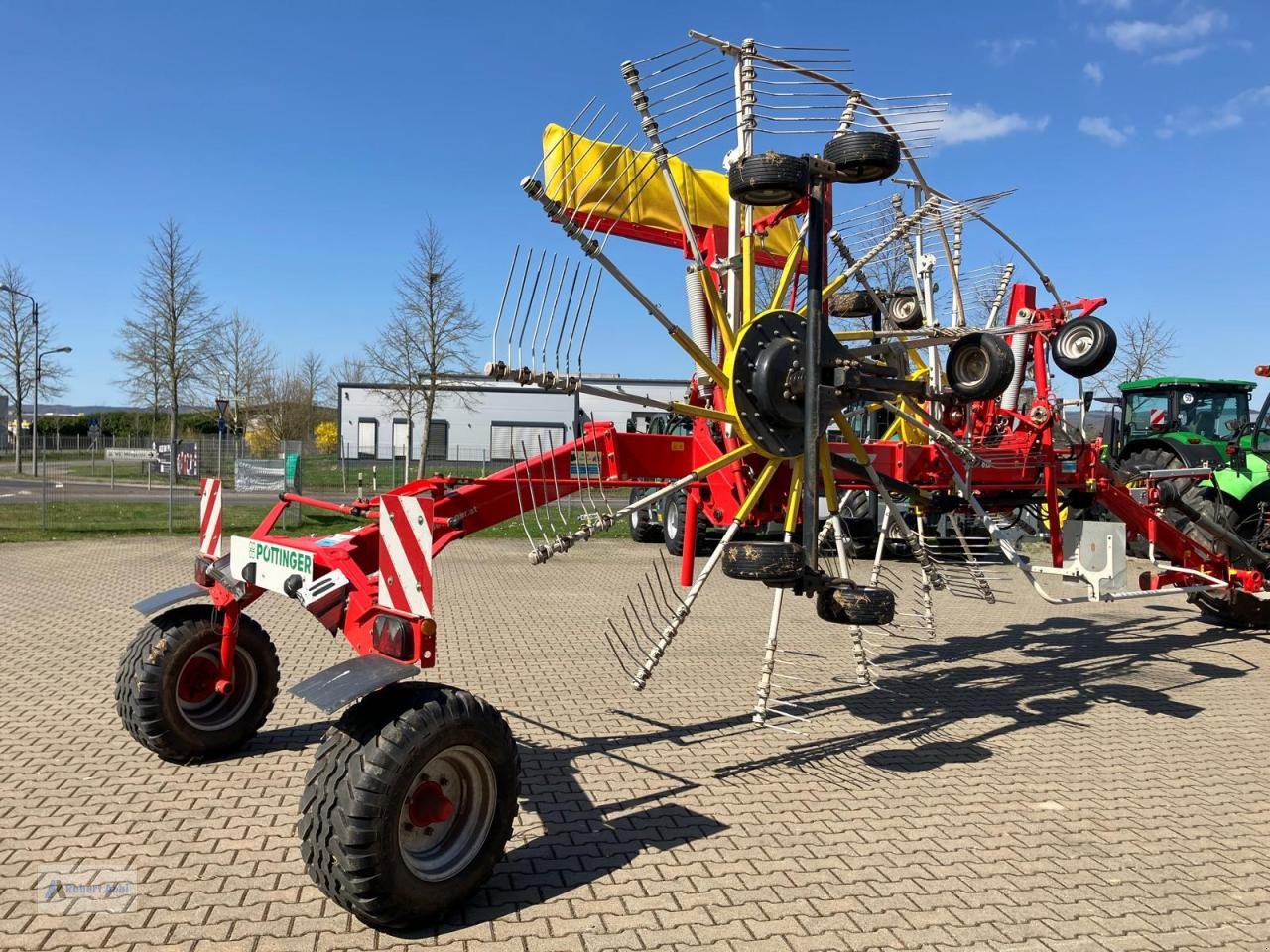 Schwader typu Sonstige Pöttinger TOP 812, Gebrauchtmaschine v Wittlich (Obrázek 4)