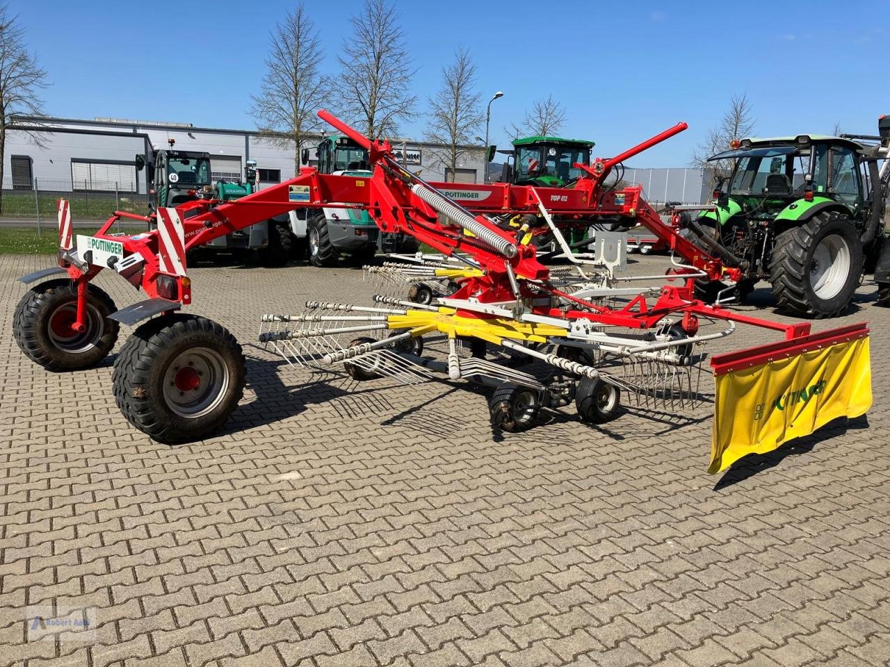 Schwader typu Sonstige Pöttinger TOP 812, Gebrauchtmaschine v Wittlich (Obrázek 11)