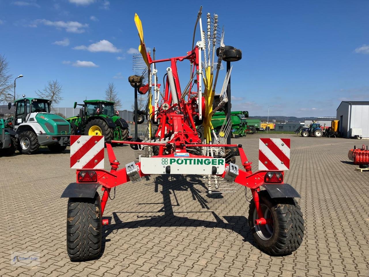 Schwader typu Sonstige Pöttinger TOP 812, Gebrauchtmaschine v Wittlich (Obrázek 15)