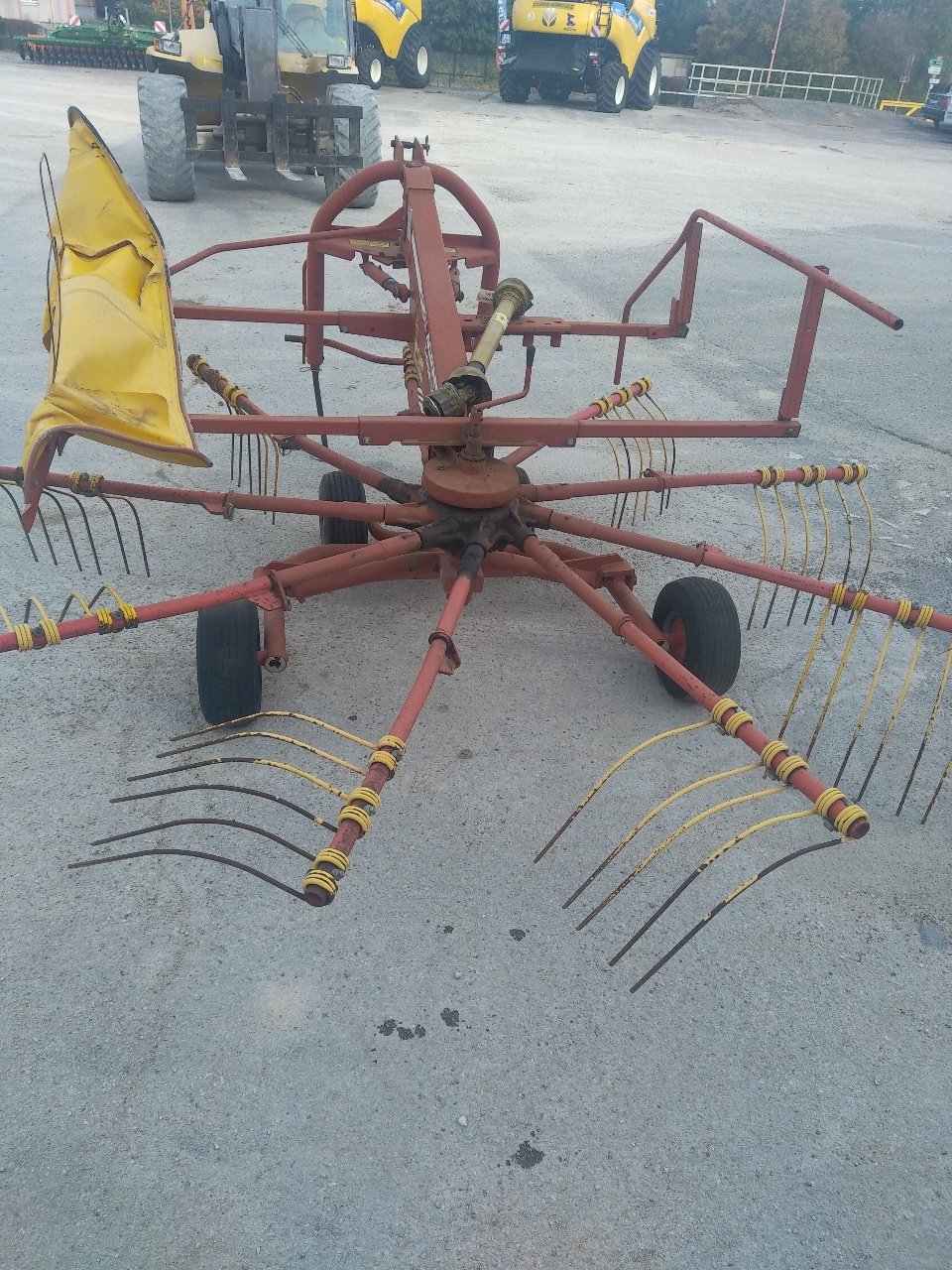 Schwader del tipo Sonstige QUAD 344, Gebrauchtmaschine en Lérouville (Imagen 4)