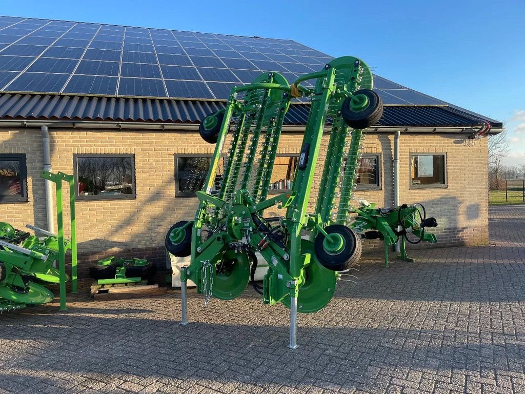 Schwader of the type Sonstige Samasz Twist 600, Neumaschine in Vriezenveen (Picture 6)