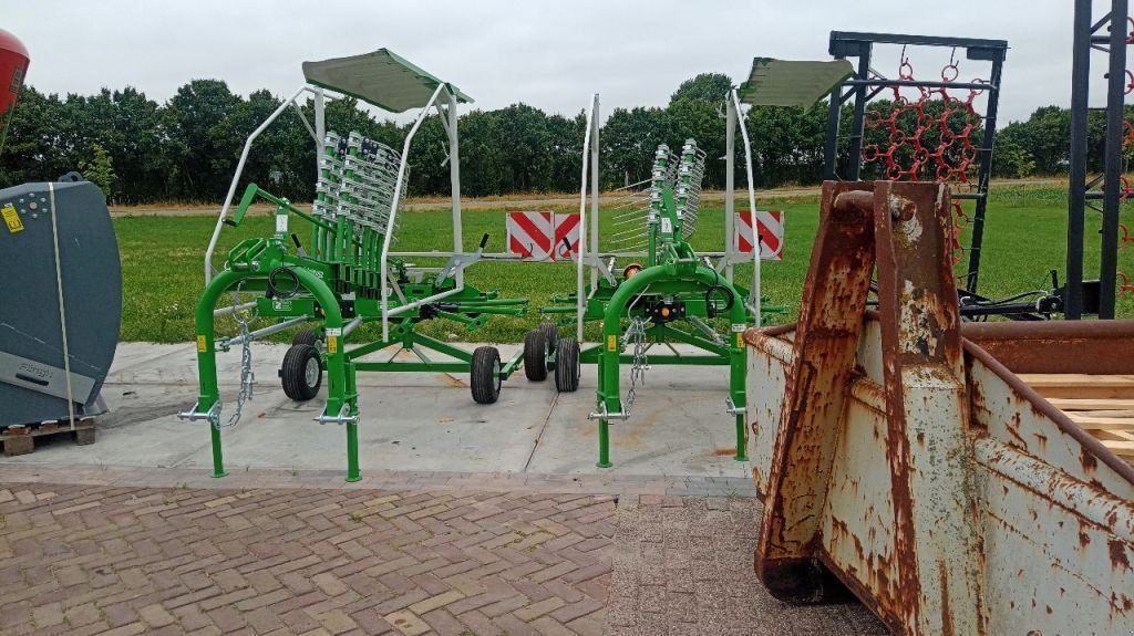 Schwader des Typs Sonstige Samasz Z440, Neumaschine in Vriezenveen (Bild 9)