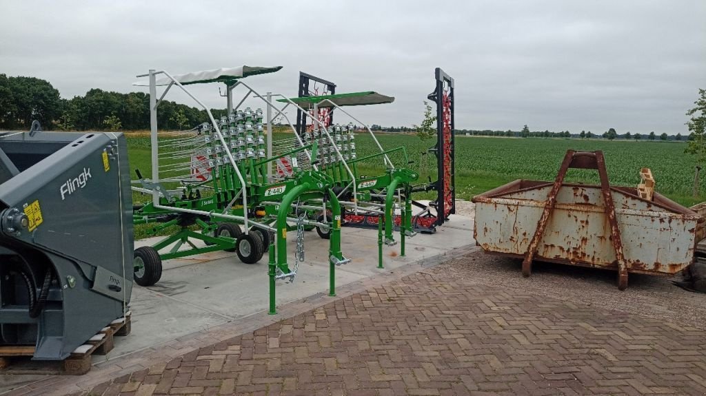 Schwader des Typs Sonstige Samasz Z440, Neumaschine in Vriezenveen (Bild 1)