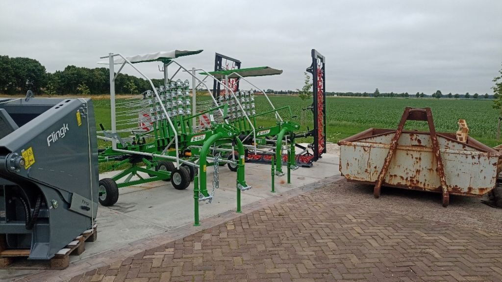 Schwader des Typs Sonstige Samasz Z440, Neumaschine in Vriezenveen (Bild 2)