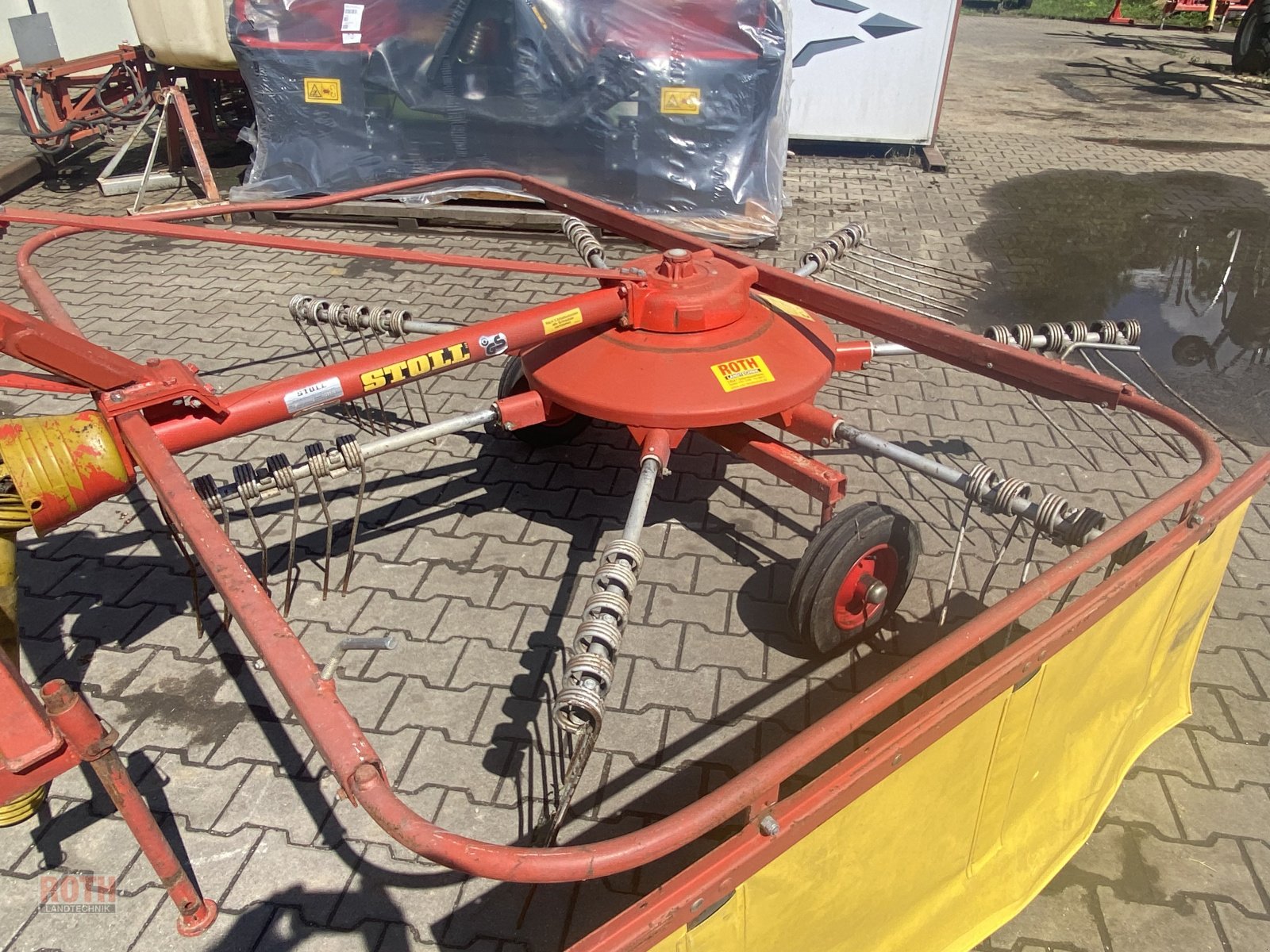 Schwader Türe ait Stoll R 282, Gebrauchtmaschine içinde Untermünkheim (resim 3)