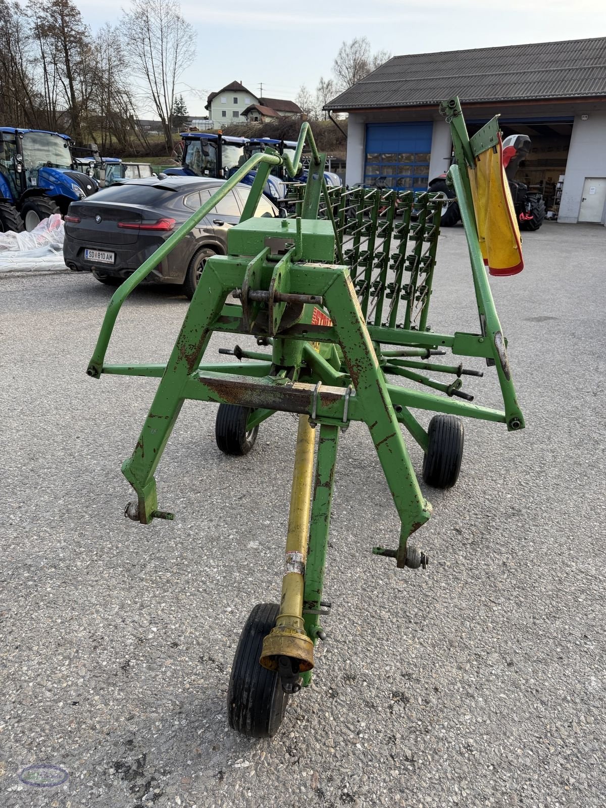 Schwader des Typs Stoll R 335 4 DVS, Gebrauchtmaschine in Münzkirchen (Bild 3)