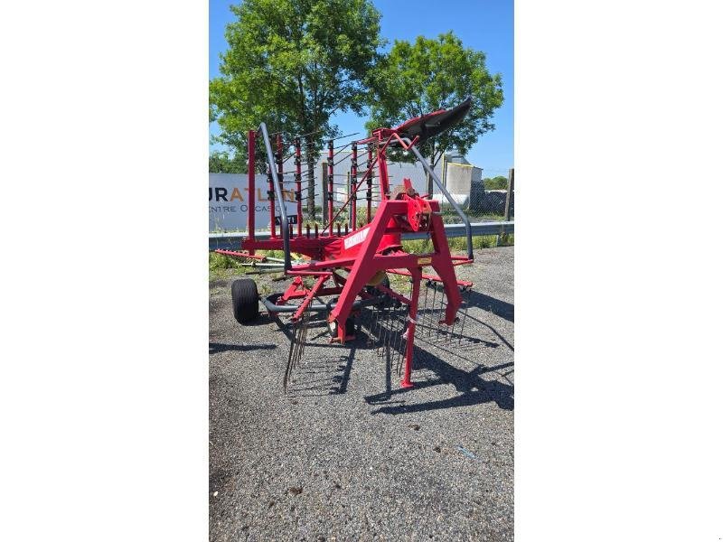 Schwader del tipo Stoll R420DS, Gebrauchtmaschine en ANTIGNY (Imagen 2)