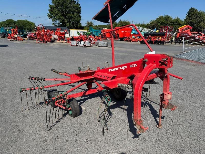 Schwader del tipo Taarup 9035, Gebrauchtmaschine In Wargnies Le Grand (Immagine 2)