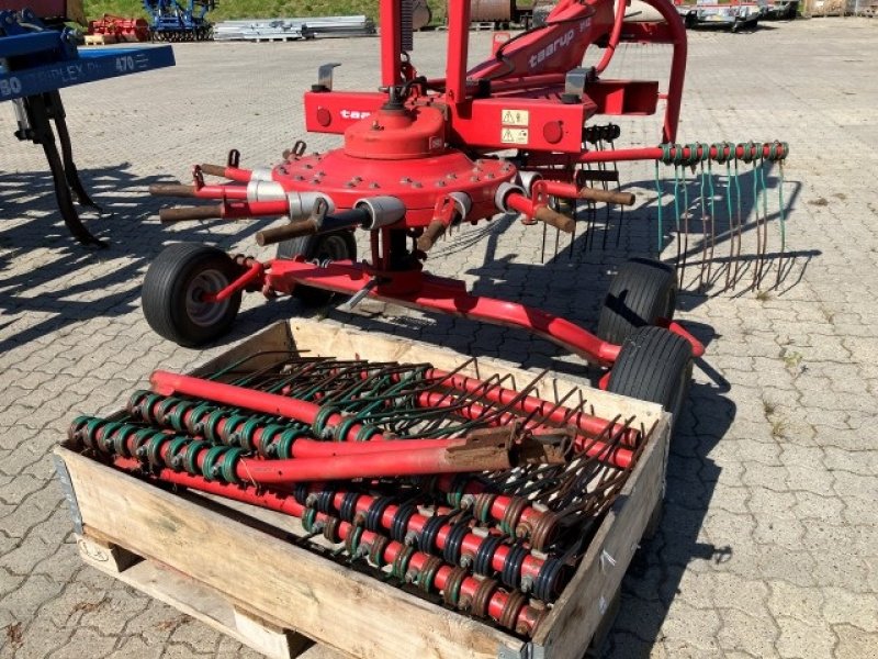 Schwader des Typs Taarup 9142 ROTORRIVE, Gebrauchtmaschine in Brønderslev (Bild 4)