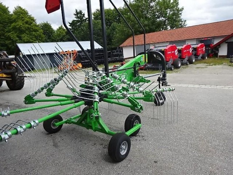 Schwader des Typs Talex Spyder 4,2 mit Gelenkwelle- Sonderpreis, Vorführmaschine in Neureichenau (Bild 5)