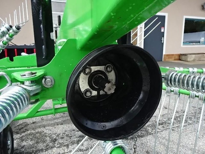 Schwader des Typs Talex Spyder 4,2 mit Gelenkwelle- Sonderpreis, Vorführmaschine in Neureichenau (Bild 12)