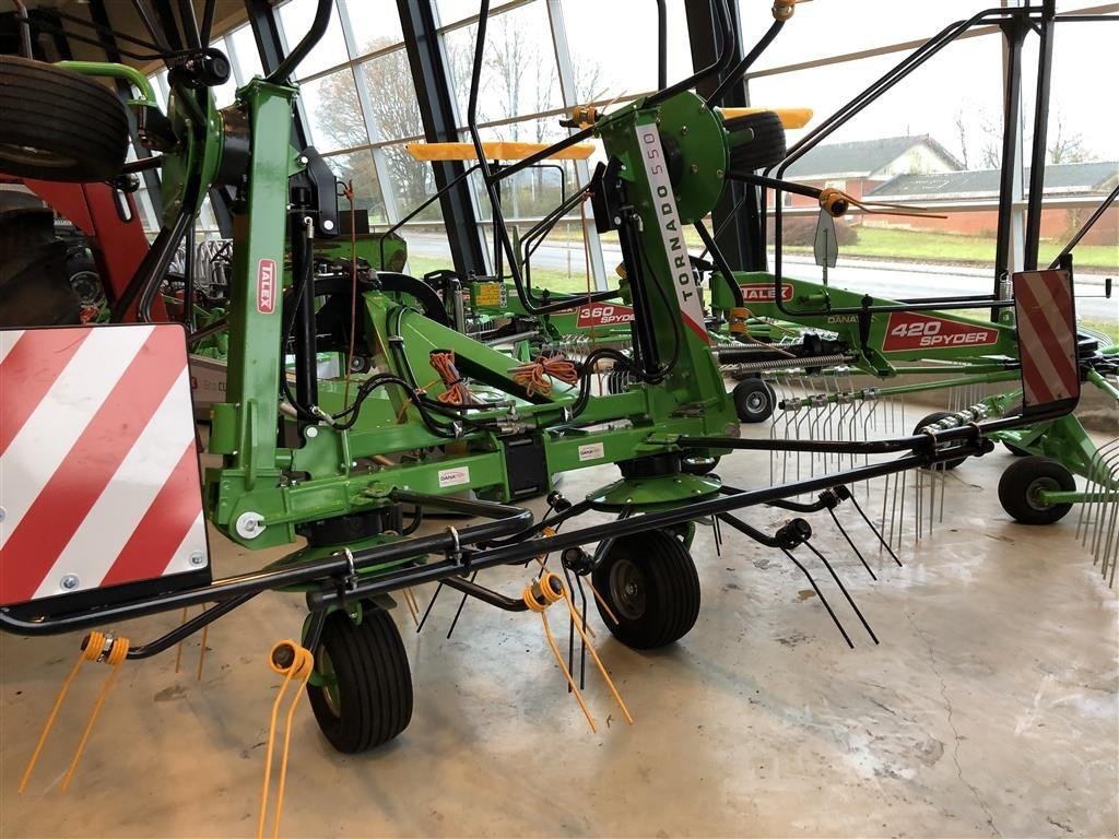 Schwader типа Talex Tornado 5,5, Gebrauchtmaschine в Farsø (Фотография 3)