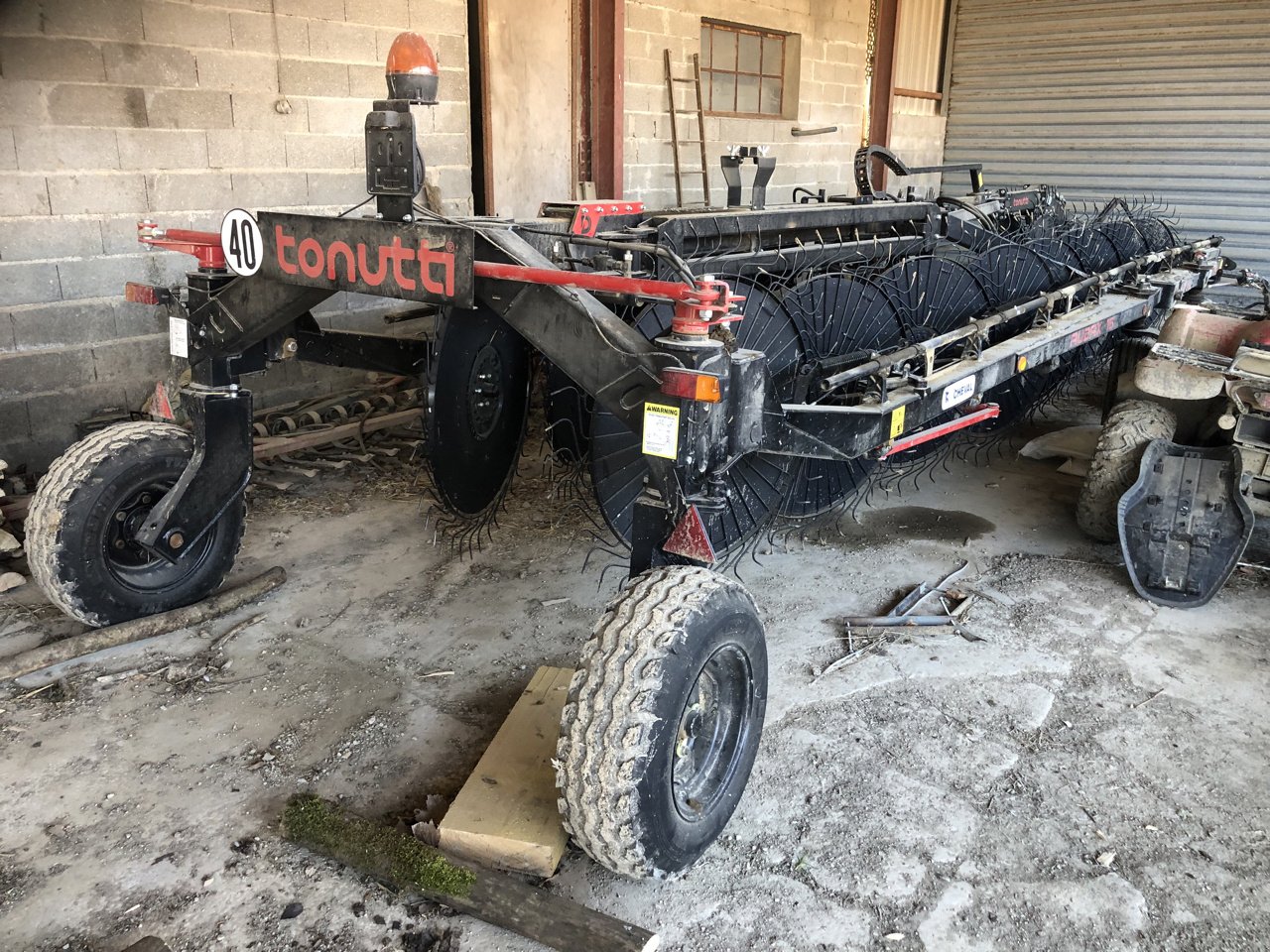 Schwader of the type Tonutti Audax  V16, Gebrauchtmaschine in Lérouville (Picture 3)