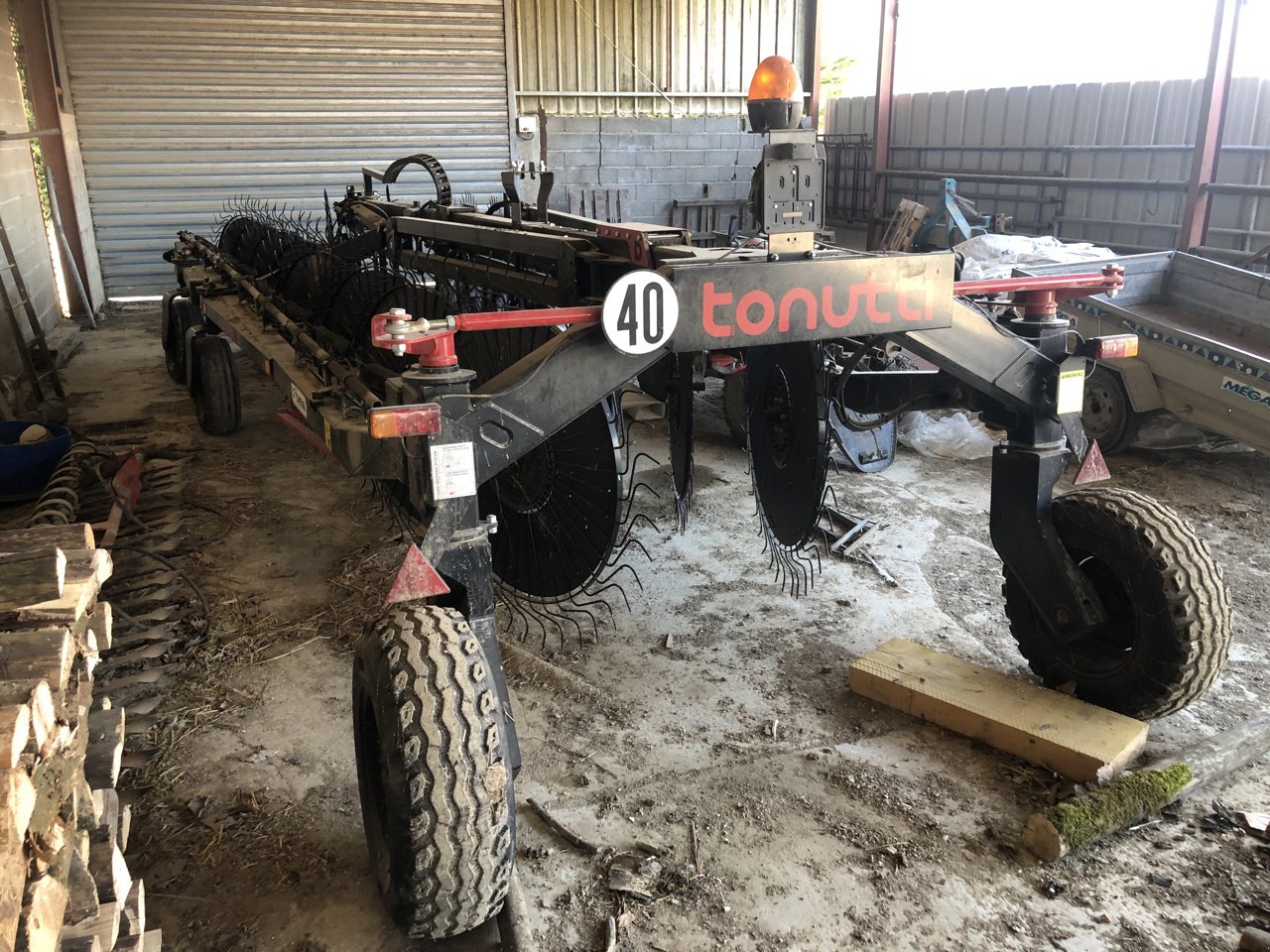 Schwader of the type Tonutti Audax  V16, Gebrauchtmaschine in Lérouville (Picture 4)