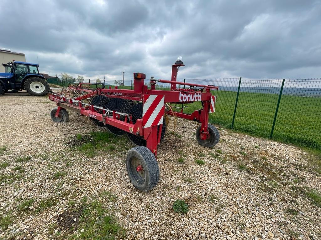 Schwader a típus Tonutti Dominator v 14pro, Gebrauchtmaschine ekkor: Lalœuf (Kép 2)