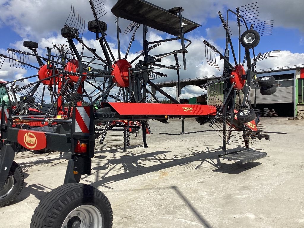 Schwader типа Vicon 705 VARIO, Gebrauchtmaschine в AUMONT AUBRAC (Фотография 2)