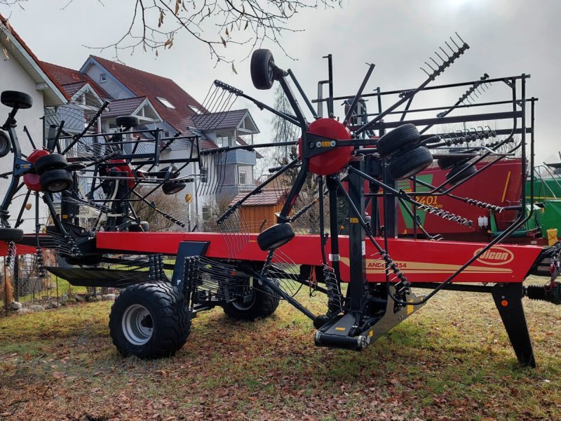 Schwader des Typs Vicon Andex 1254, Neumaschine in Wangen (Bild 2)