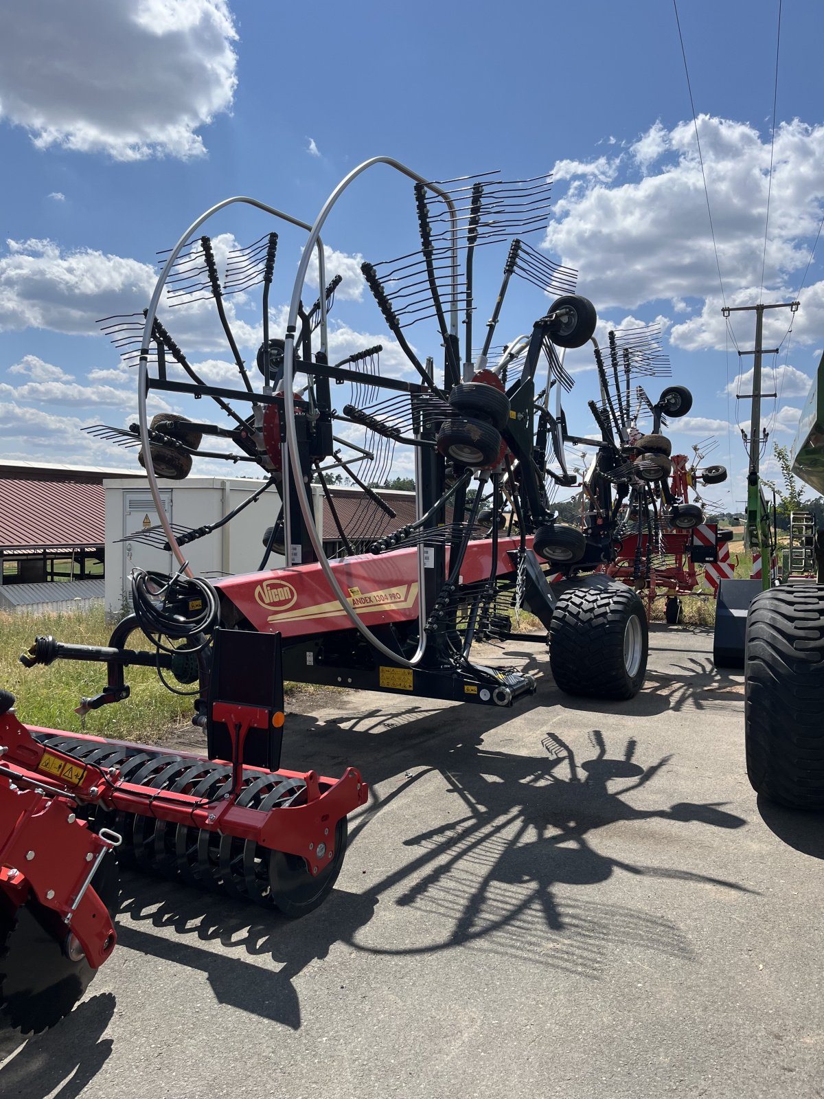 Schwader del tipo Vicon ANDEX 1304 PRO, Gebrauchtmaschine In Hagenbüchach (Immagine 1)