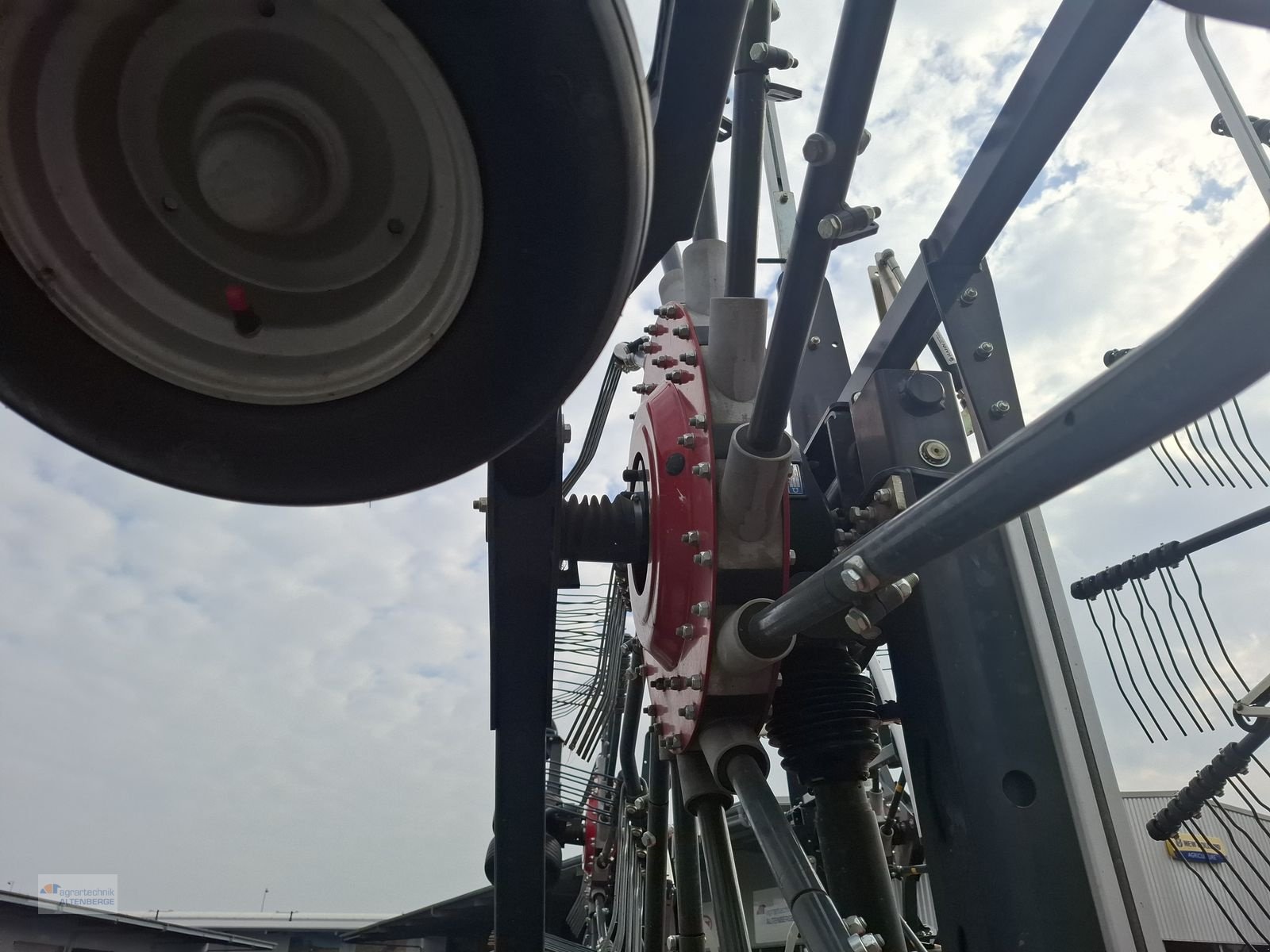 Schwader of the type Vicon Andex 1304 Pro, Neumaschine in Altenberge (Picture 7)