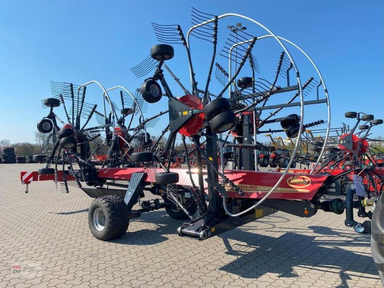 Schwader of the type Vicon ANDEX 1304 PROLINE MITTELSCHWADER, Neumaschine in Oyten (Picture 1)