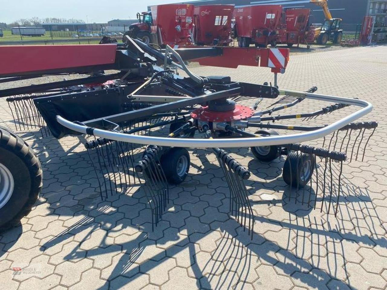 Schwader of the type Vicon ANDEX 1304 PROLINE MITTELSCHWADER, Neumaschine in Oyten (Picture 5)