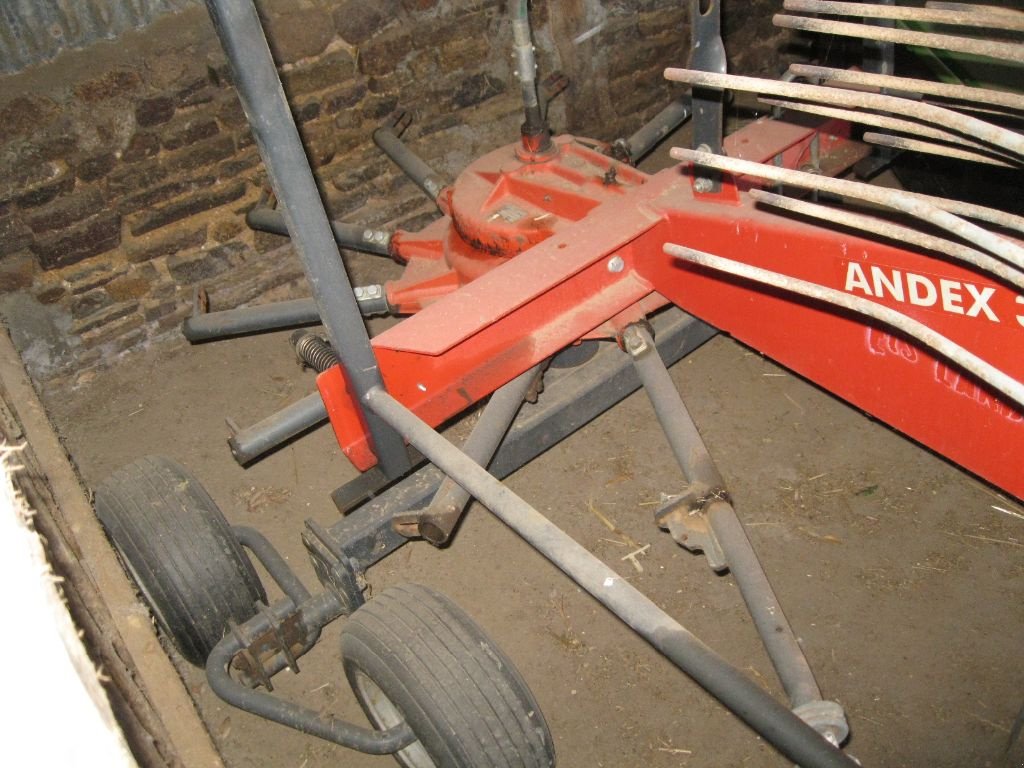 Schwader Türe ait Vicon Andex 393, Gebrauchtmaschine içinde BRECE (resim 3)