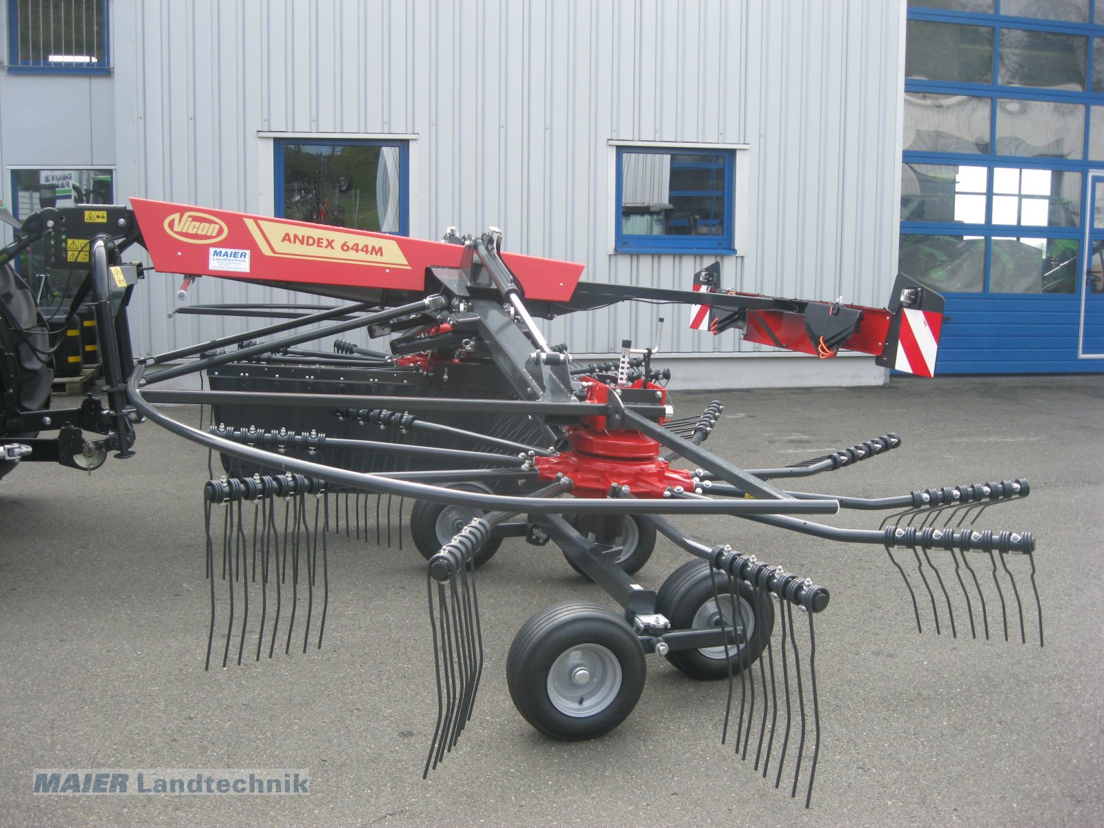 Schwader des Typs Vicon Andex 644 M, Neumaschine in Dieterskirchen (Bild 4)
